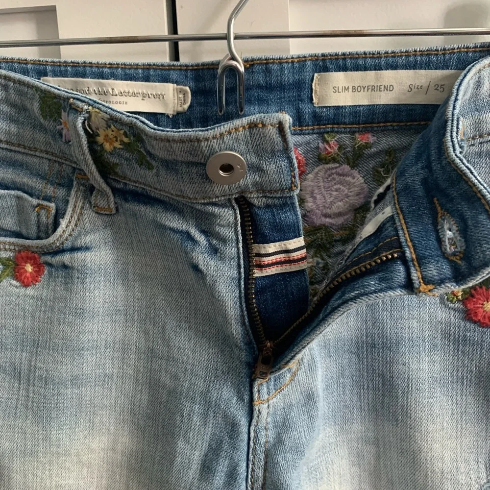 Pilcro and the Letterpress by Anthropologie Slim Boyfriend denim shorts, Size 25 - Picture 4 of 9